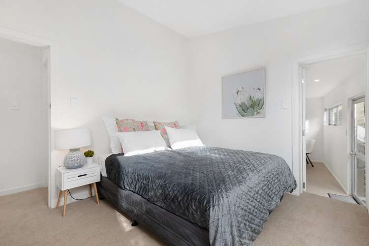 28 Avalon Crescent Fernhill/Sunshine Bay_11