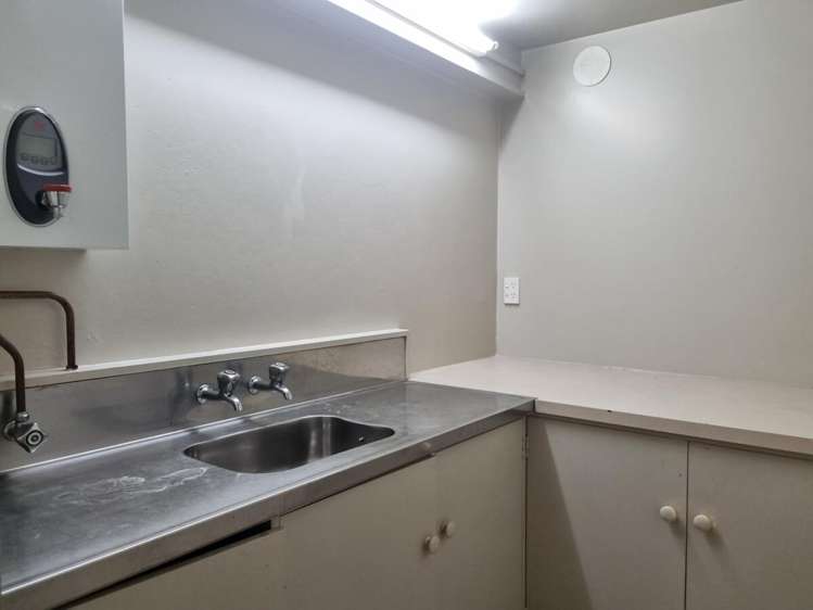 Ground Floor, 6 Tennyson Street Te Aro_10