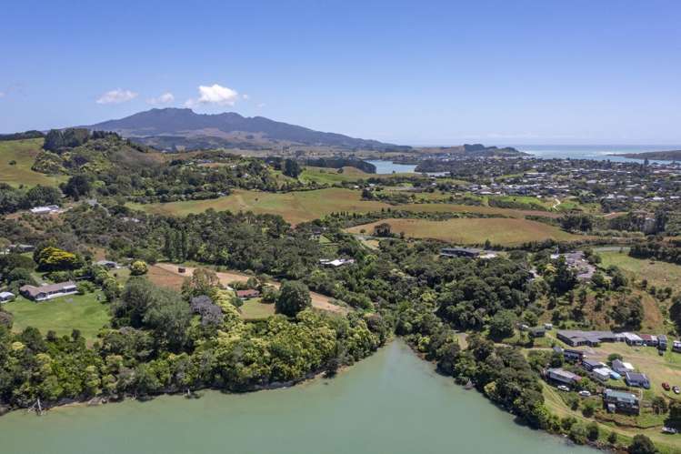 14b Greenslade Road Raglan_21