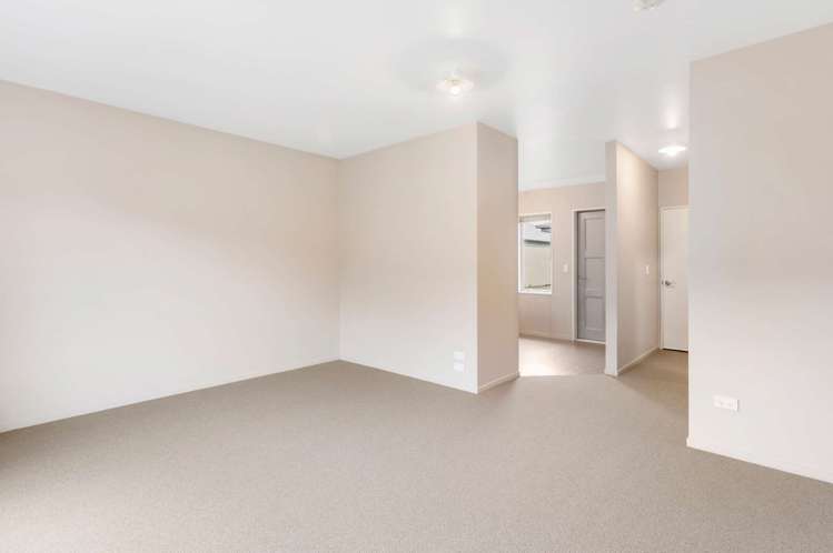 8/10 Collins Street Addington_6
