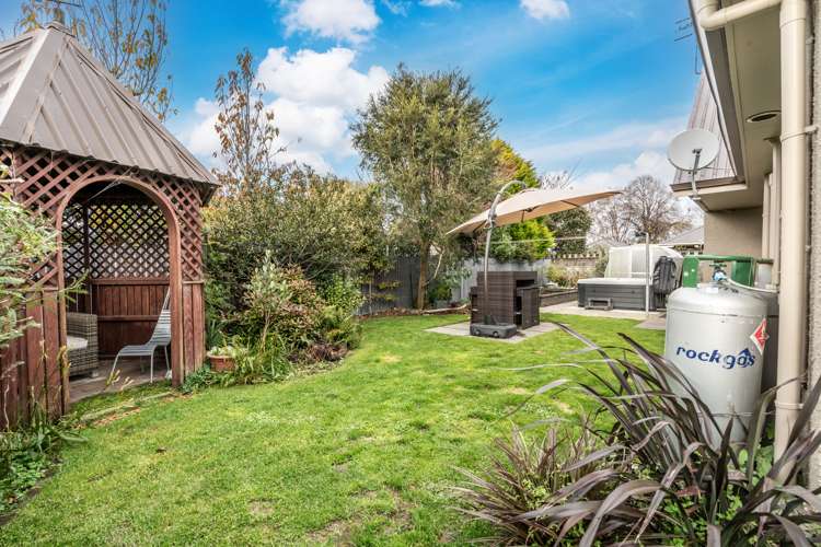 293 Queens Drive Windsor_29