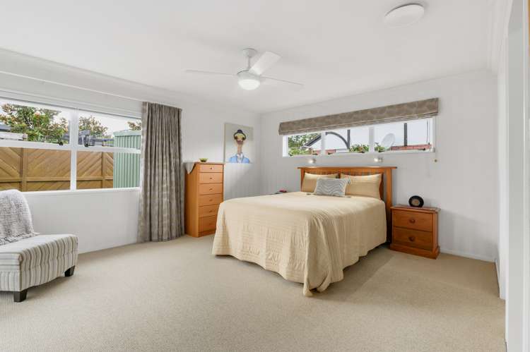 5 Crowden Place Harrowfield_16