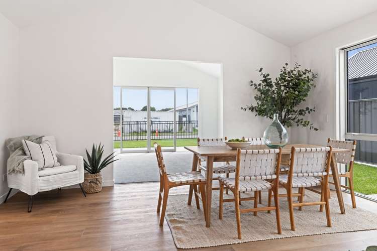 34 Matau Crescent Frimley_13