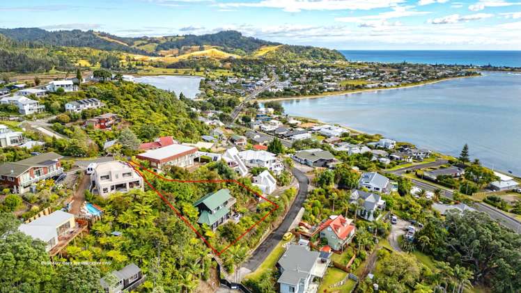 23 Pine Grove Tairua_24