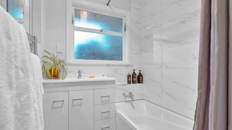 19 Brockenhurst Street Aranui_14