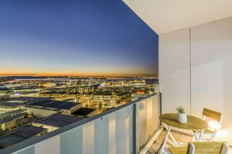 1102/17 Vogel Lane Auckland Central_12