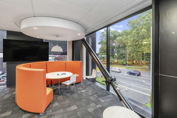 12 Moorhouse Avenue Addington_11