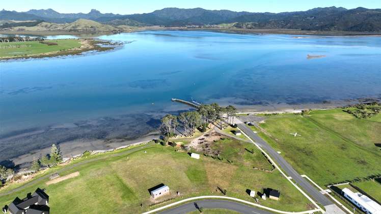 10 & 12 Taniwha Place Matarangi_8