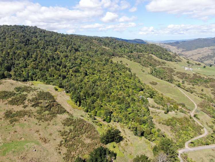 210A Goble Road Komata_43