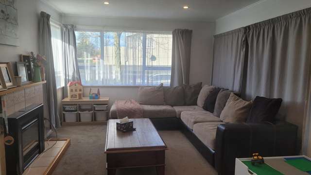 2 Gifford Place Utuhina_2