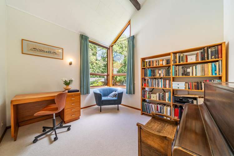 13 Bayview Road Paremata_18