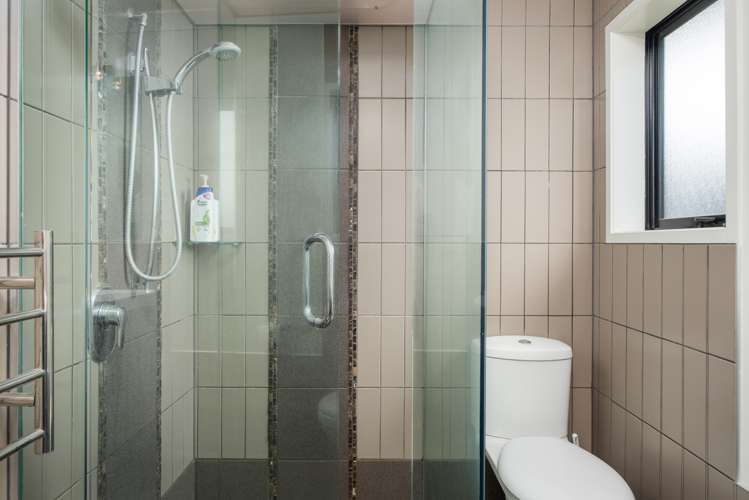 28 Pohutukawa Grove Lytton West_21