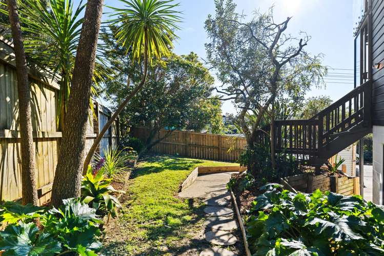 2/13 Braemar Road Rothesay Bay_21