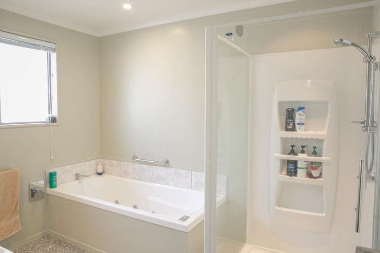 34A Filleul Street Gladstone_16