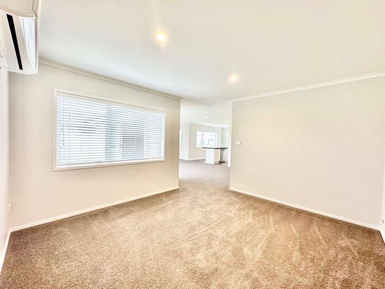 6 Livingstone Drive Papamoa_5