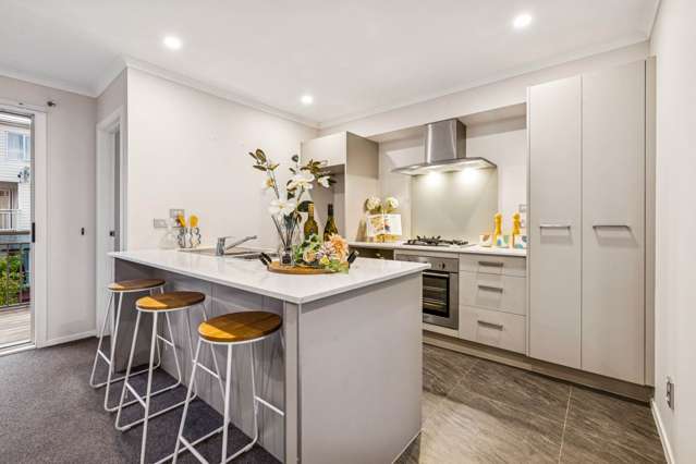 10 Panakenake Way Flat Bush_3