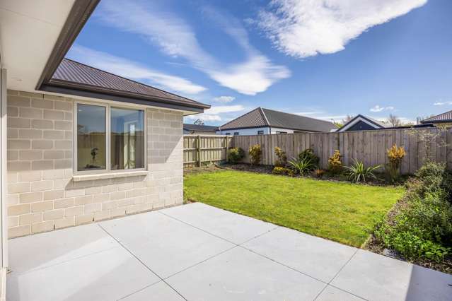 20 Quinn Crescent Woodend_1