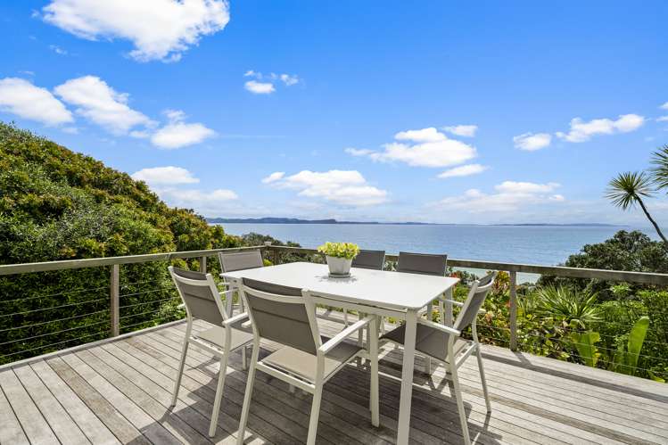 6 Joydon Place Stanmore Bay_18
