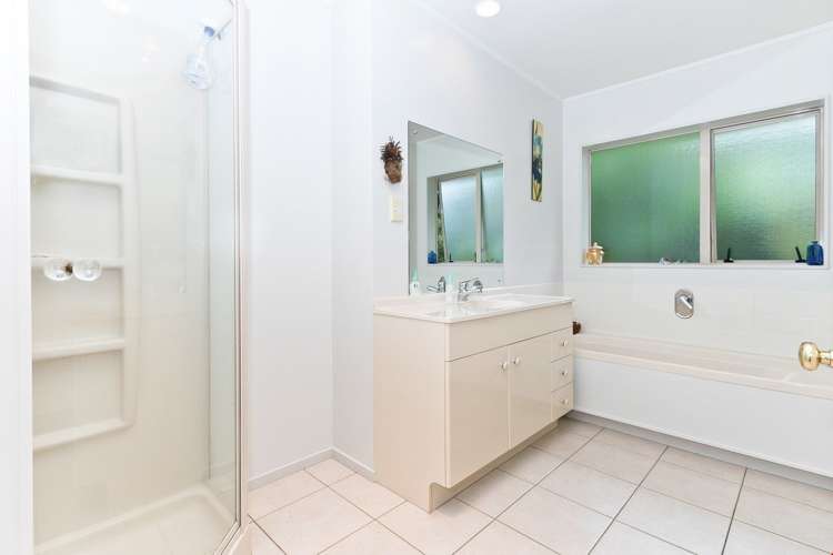 33 Millstream Drive Henderson_13