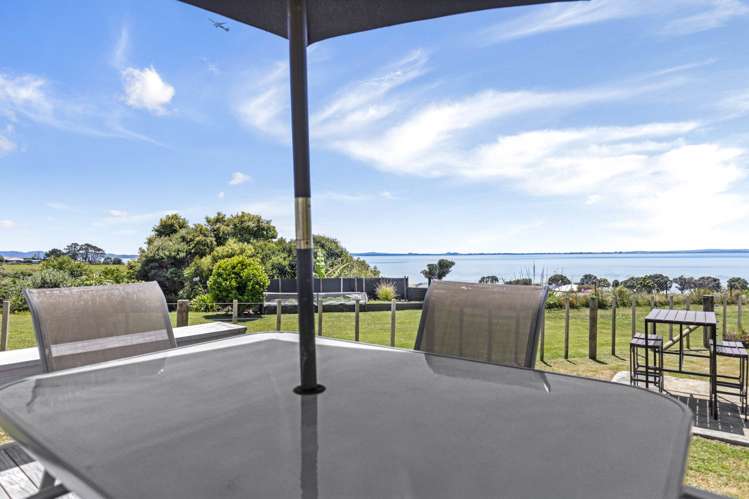 499 Grahams Beach Road Awhitu_36