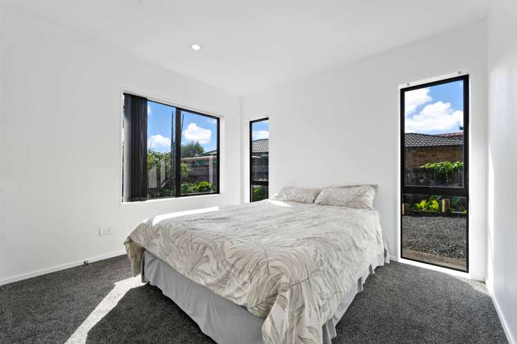 9 Claywest Place Glen Eden_12
