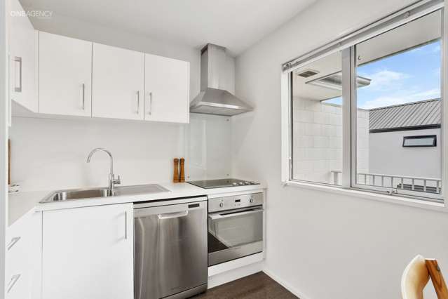 2/424 Manchester Street Saint Albans_4