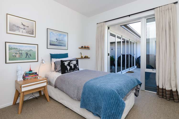 5 Nottinghill Drive Springlands_12