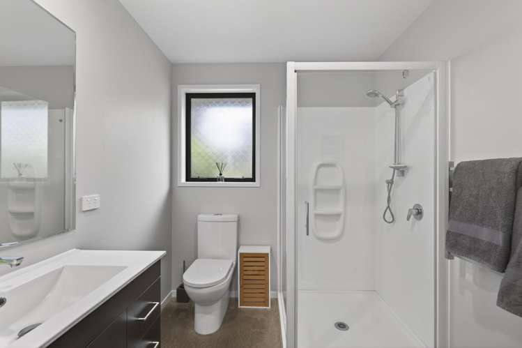 4A James Drive Bell Block_20