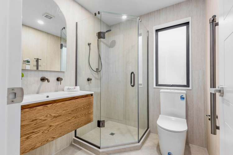 lot 5/589A East Coast Road Browns Bay_3