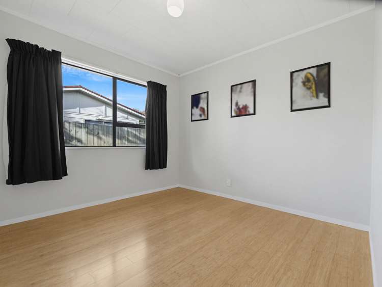 22 Westminster Drive Owhata_13