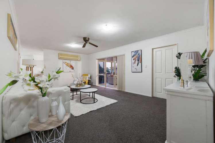 6 Hansworth Place Flat Bush_10