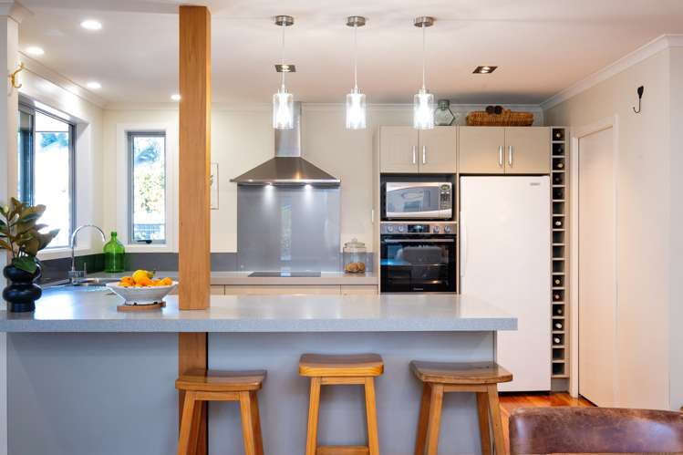 2 Birdwood Street Taradale_8