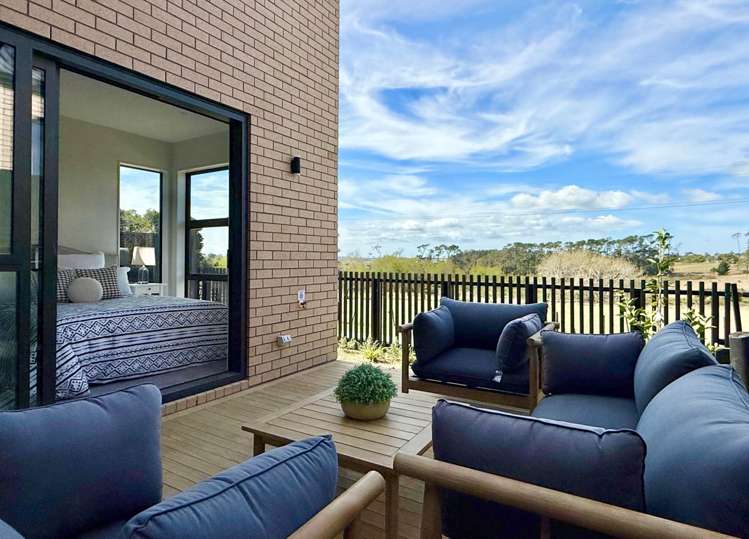 32 Paretao Street Massey_13