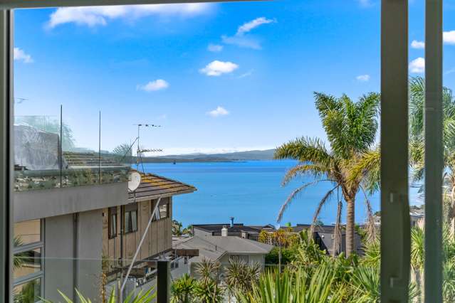 1/64 Seaview Road Castor Bay_3