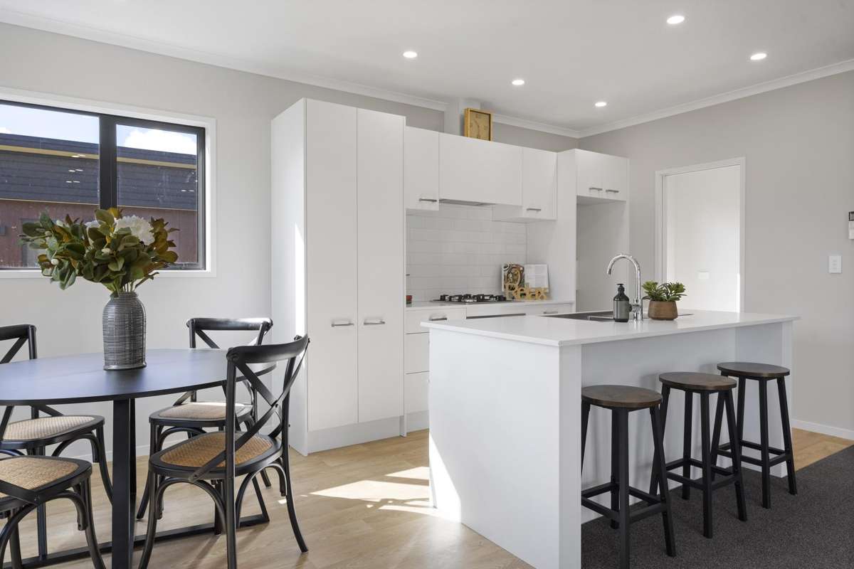 2/39 Maire Street_1