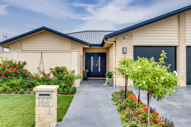 14 Aspiring Drive Poraiti_19