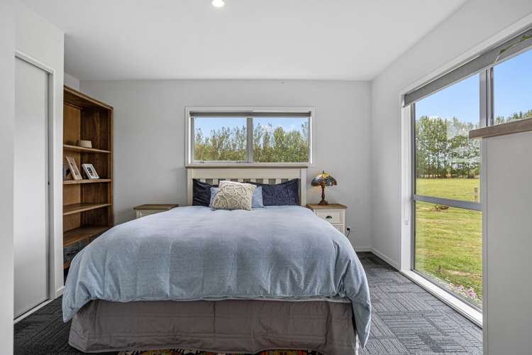 49 Factory Road Sefton_12