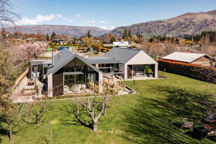 192 Beacon Point Road Wanaka_18