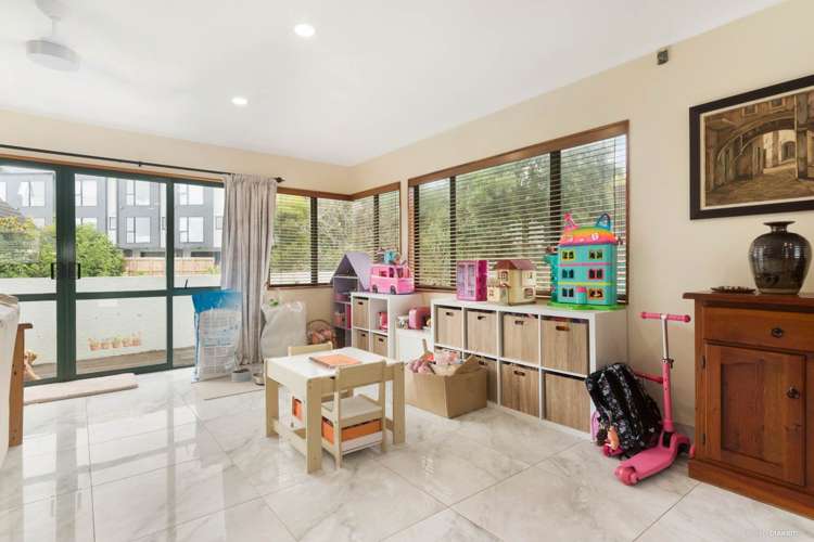 2/6 Wilkinson Way Browns Bay_10