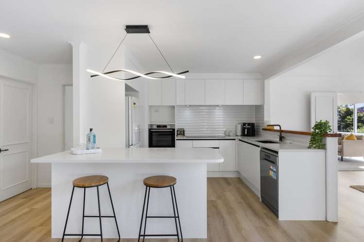 285 Beach Road Campbells Bay_5