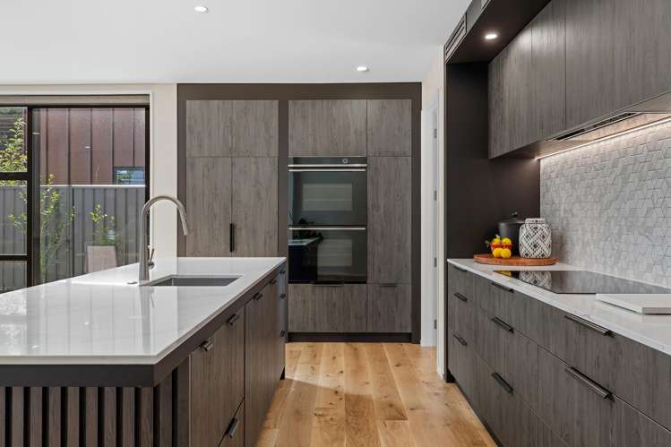 22A Wroxton Terrace Merivale_5