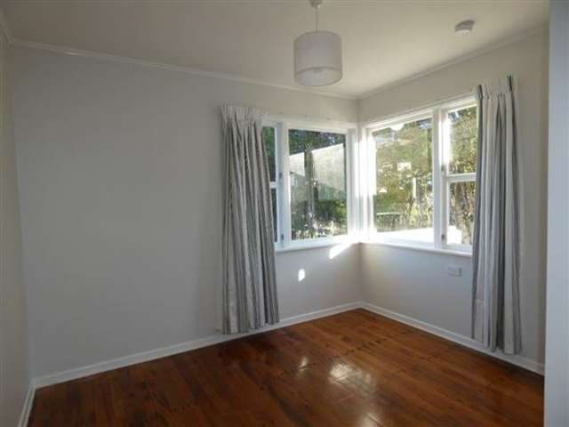 6 Thurleigh Grove Karori_3