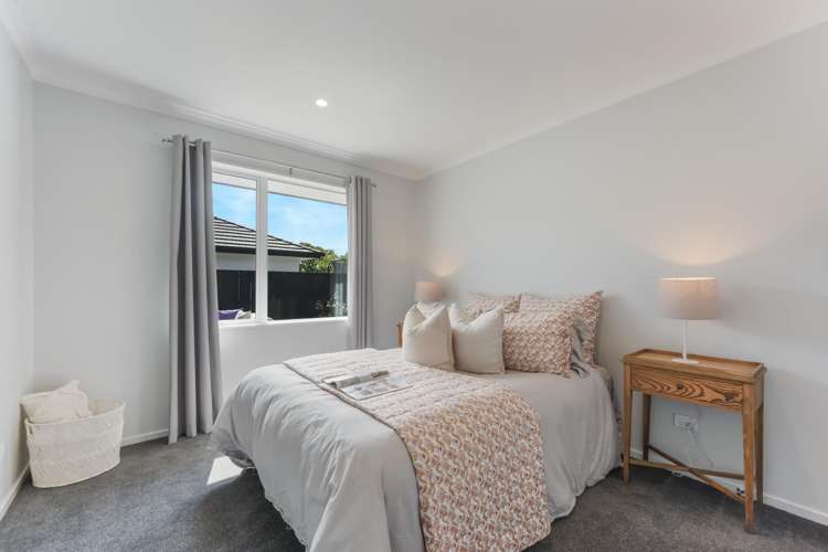 15 Oakdale Grove Richmond_16