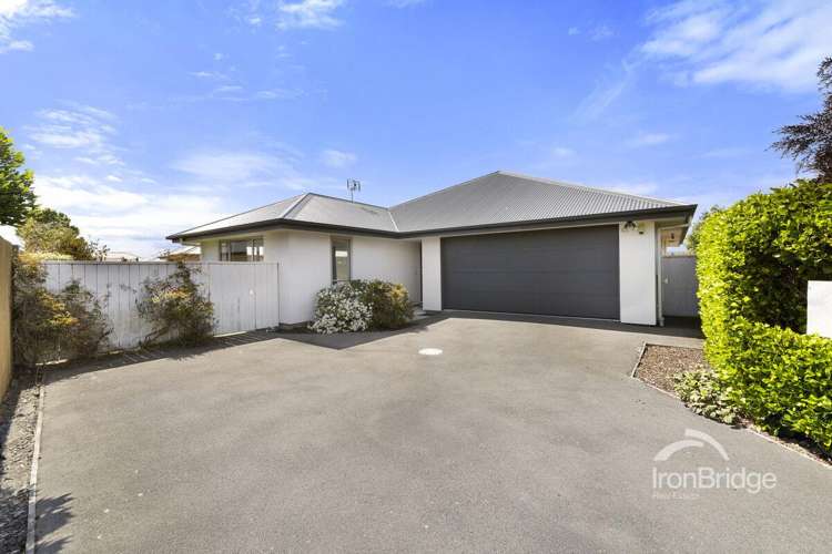 20 Saint Adela Place_0