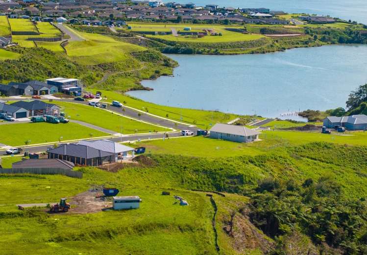 188 Triplefin Avenue Te Awanui Waters_3