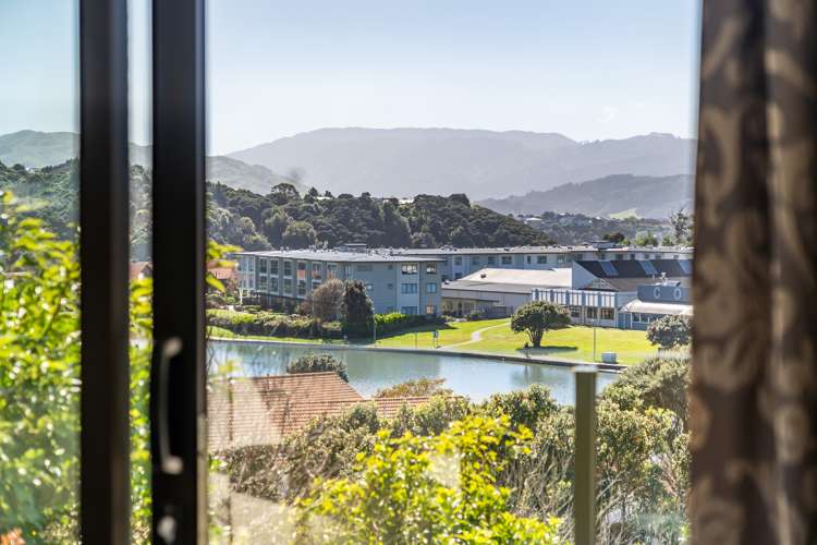 15 Longitude Place Whitby_24