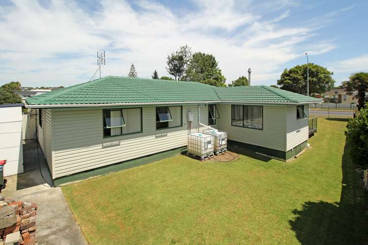 130 Mahia Road Wattle Downs_5