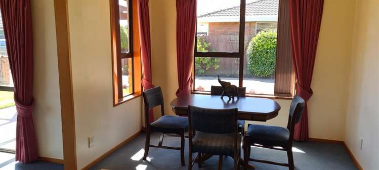 1/16 Dumfries Drive Hei Hei_3