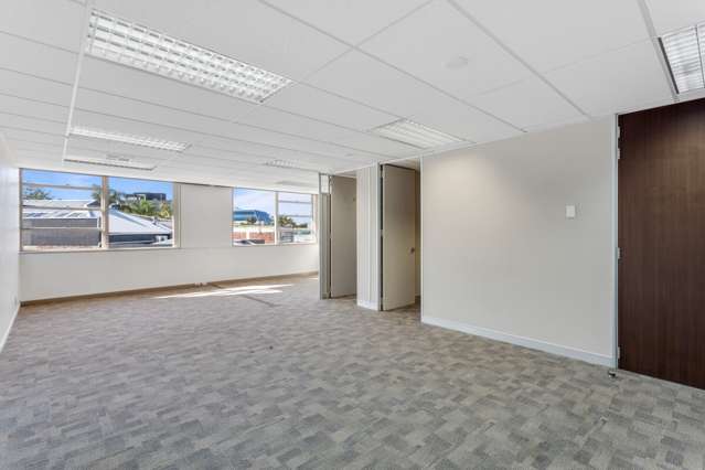 Suite 5, 16-18 Anzac Street Takapuna_2