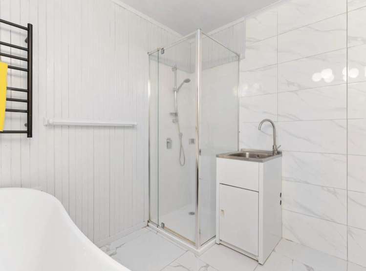 240E Great North Road Henderson_23